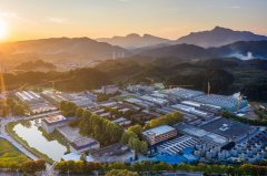 <b>建成纸面石膏板、粉饰石膏板出产线</b>